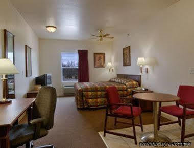 Super 8 By Wyndham St. Louis Airport Hotel Woodson Terrace Exterior foto